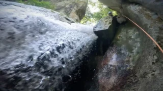 2025.6.21大峰ホホゴヤ谷キャニオニング
キャニオニングでしか見ることのできない世界へ。ローソク滝上のゴルジュは異世界でした。
#ホホゴヤ谷
#ローソク滝
#笹の滝
#大峰山脈
#大滝
#キャニオニング
#沢登り
#大滝下降
#登山好きな人と繋がりたい
#写真好きな人と繋がりたい
#三重登山サークル
#愛知登山サークル
#入会募集中
#会員募集中
#鈴鹿ハイキング倶楽部